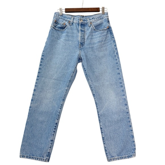 Levis 501 Original Cropped Womens Jeans 27 x 28 Rigid Medium Wash Denim Straight - Picture 1 of 9